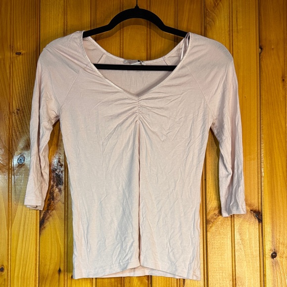 H&M Tops - H&M Blush Pink Long Sleeve V-Neck Top